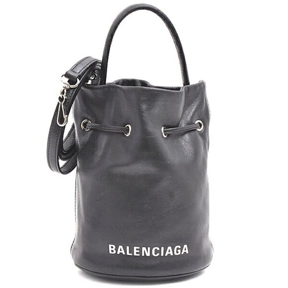 BALENCIAGA Black Leather Shoulder Bag - Picture 1 of 10